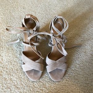 Tan suede wrap-around heels / 7.5